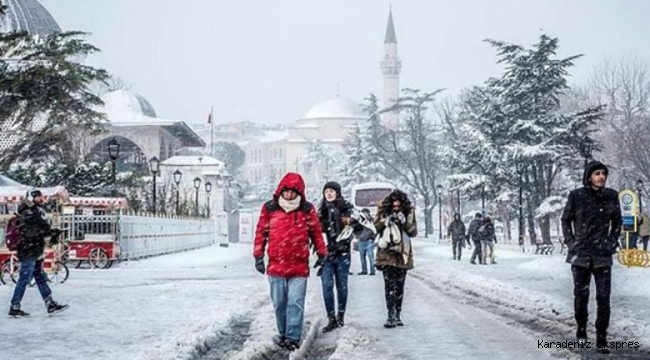AKOM'dan İstanbul için kar uyarısı: Yağış ilerleyen saatlerde yer yer kuvvetli şekilde etkili olacak