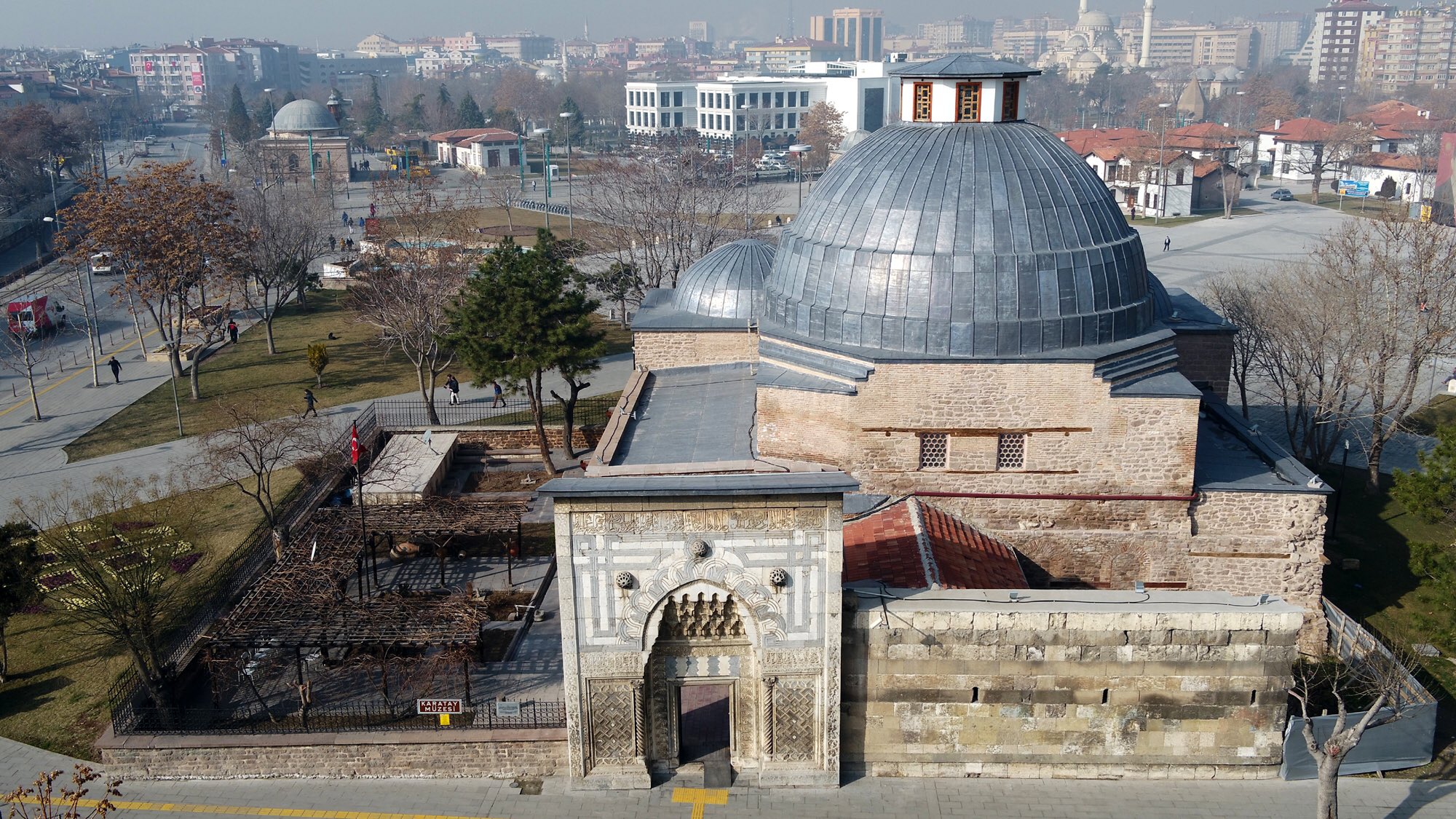 ANADOLU SELÇUKLU DÖNEMİ TAÇ KAPILARI