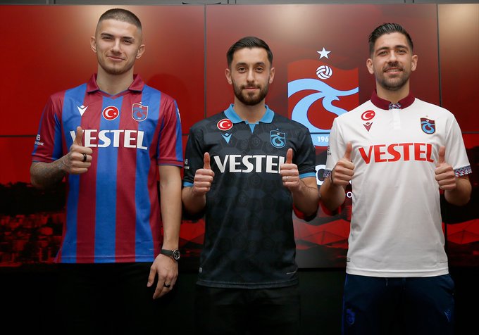 Trabzonspor, Bakasetas, Berat ve Yunus Mallı'ya imza töreni düzenledi