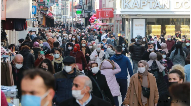  Vakaların patladığı Samsun'da sokaklar tıklım tıklım 'bunaldık, daraldık bırakın bizi'