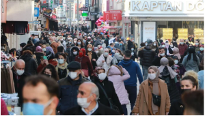  Vakaların patladığı Samsun'da sokaklar tıklım tıklım 'bunaldık, daraldık bırakın bizi'