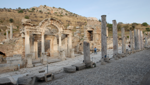 Efes Antik Kentinin Üzerine Kurulu Bir İzmir İlçesi: Selçuk