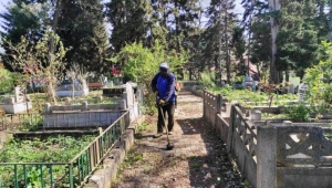 Giresun’da Mezarlıklar Anneler Gününe ve Bayrama Hazırlanıyor
