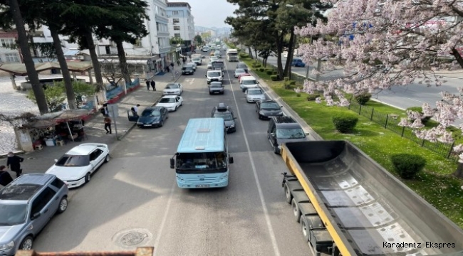 Tam kapanma öncesinde, başka şehirlerde yaşayan Karadenizliler memleketlerine göç etti