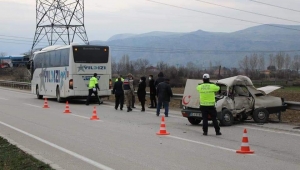 TOKAT YOLCU OTOBÜSÜ KAZA YAPTI 