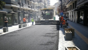 Çiftlik Caddesi'nde asfaltlama çalışmaları başladı