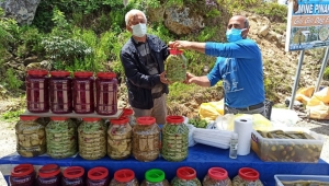 Ordu'da taze ürünler yayla pazarında