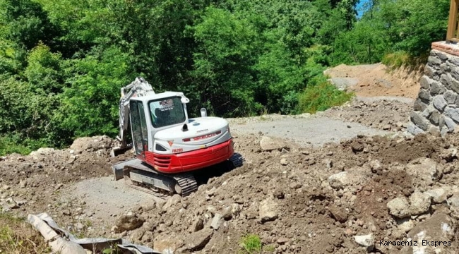 Ordu'nun Perşembe İlçesinde Çamburnu'na yapılan yol ve Bangolov ev !