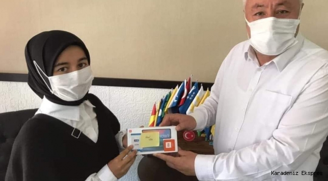 Gölköy İmam Hatip Lisesi öğrencisi Hazal Türk Hikaye Yarışması'nda Türkiye 1.si oldu 