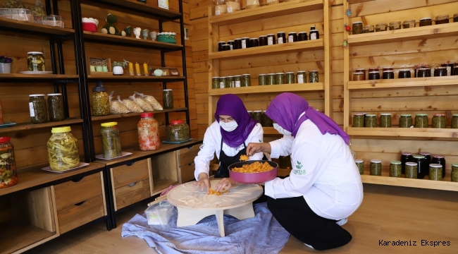 Ordu'da gastronomi eğitimini tamamlayan kadınlar hem üretiyor hem kazanıyor