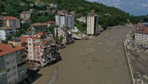 SU İYİ BİR MÜHENDİSTİR. SU SİZE UYMAZ. SİZ SUYA UYMAK ZORUNDASINIZ.. 