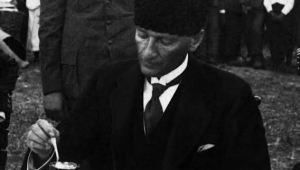 BİR AYRAN BİR DİLİM EKMEK