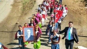 Biz ATATÜRK'ün İZİNDEYİZ....İZİNDE DE OLDUK...OLACAĞIZ DA.... 