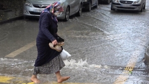 Çok sayıda ilde yağış bekleniyor! Meteteoroloji'den sel uyarısı geldi...