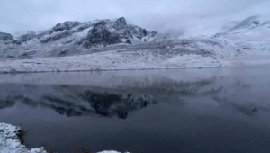 Doğu #Karadeniz'in yüksek kesimlerine kar yağdı..! 