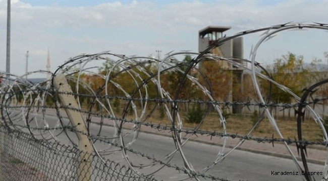 Ceza infaz kurumlarında 'çıplak' arama kaldırıldı