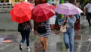 Meteoroloji'den birçok il için uyarı! Kar yerine sağanak geliyor