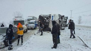 TOKAT’TA YOLCU OTOBÜSÜ DEVRİLDİ 1 ÖLÜ