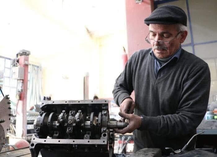 BİR LİTRE BENZİNLE 100 KM. GİDEBİLECEK MOTOR TASARLIYOR