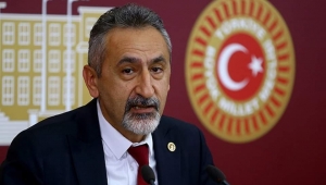 ÇOCUKLAR OKULU BIRAKIYOR