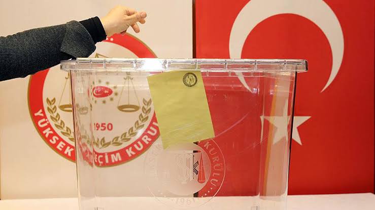 SEÇİMLERDE; Seçim Kurulları Devre dışı bırakılamaz...