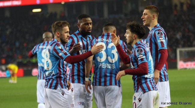 Göztepe 'yi 4-2 mağlup eden Trabzonspor şampiyonluğa bir adım daha yaklaştı