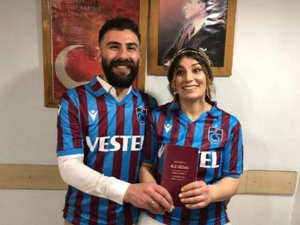 Evlenmek için Trabzonspor şampiyonluğunu beklediler!... 