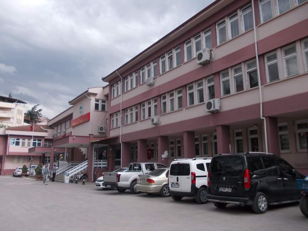 NİKSAR'DA NELER OLUYOR? HAYIRDIR BAŞKAN; YANGINDAN MAL MI KAÇIRIYORSUN?