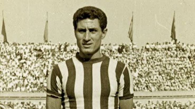 Türk Futbolunun unutulmazı LEFTER KÜÇÜKANDONYADİS...