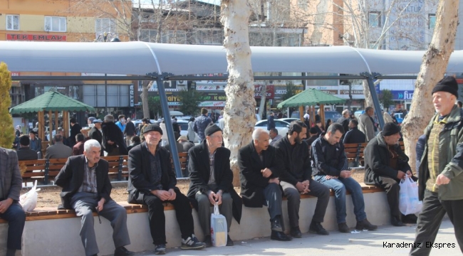 EMEKLİ MAAŞLARINDA BÜYÜK HAKSIZLIK