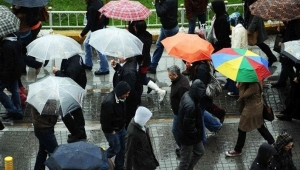 İstanbullulara Vali Yerlikaya'dan flaş uyarı: Lütfen tedbirli olalım