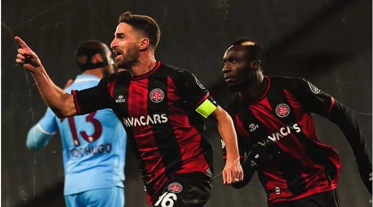 Trabzonspor Süper Ligin Yıldız Oyuncusuyla Görüşmelere Başladı