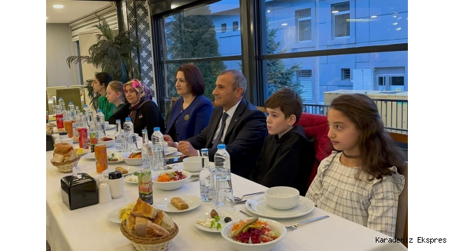 Vali Sonel, Eşi Handan Sonel İle Birlikte Yetim ve Öksüz Evlatlarımızla Bir Arada Oldu