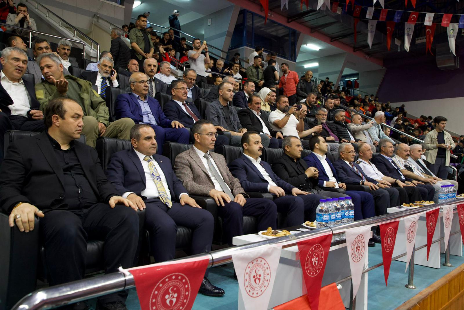 Büyükler Grekoromen Güreş Türkiye Şampiyonası Ordu'da Başladı