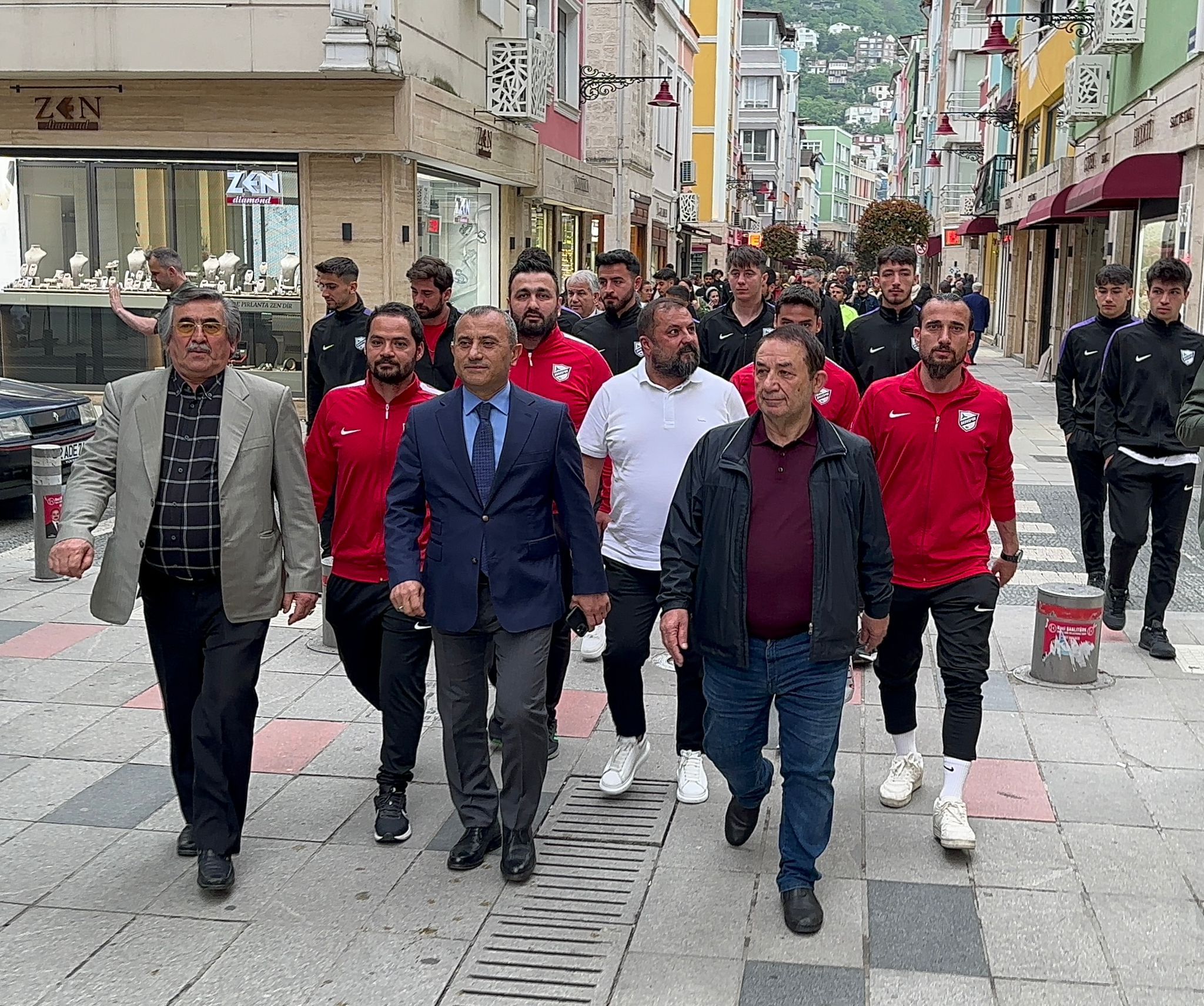 Şampiyon Orduspor'dan, Vali Sonel'e Teşekkür Ziyareti