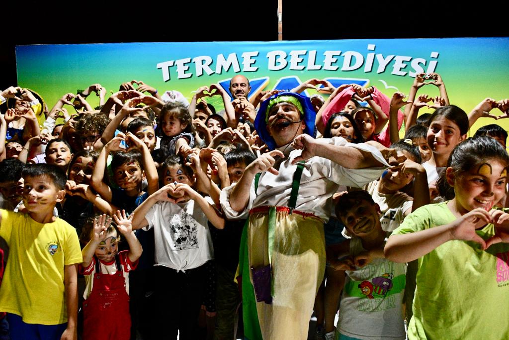 Termeli Çocuklar Açık Hava Yaz Etkinlikleri Kapsamında Çerçevesinde Düzenlediği Çocuk Şenliği Büyük İlgi Gördü.