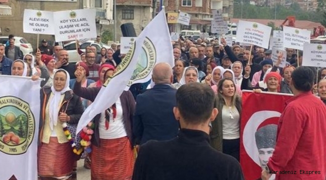 Kozören Mahallesi sakinleri, köy yollarının yapılmaması nedeniyle eylem düzenledi