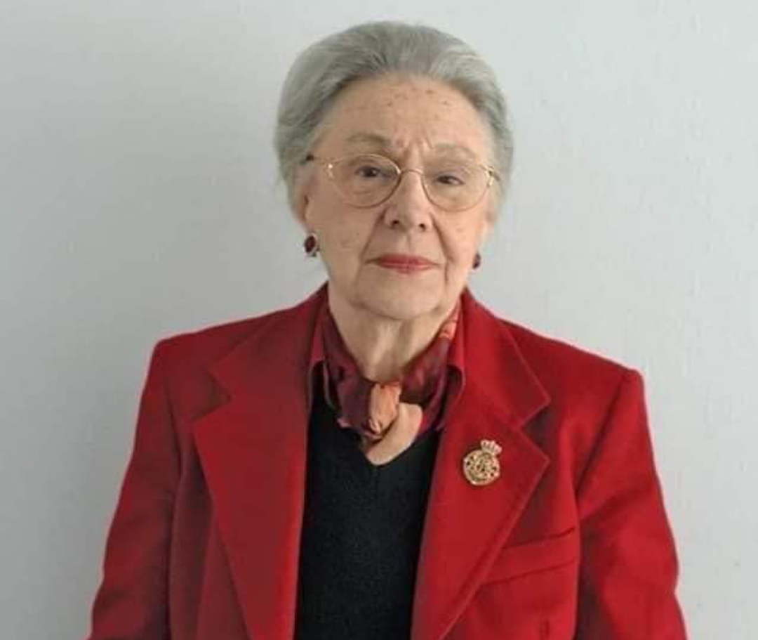 90 YAŞINDAKİ BETÜL MARDİN