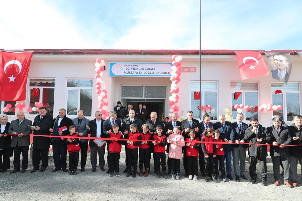 Akkuş İlçemizde Hayırsever Tarafından Yaptırılan İlkokul Törenle Açıldı 