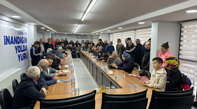Şenol Kul ilçe binasında büyük bir kalabalıkla Terme için aday adaylığını açıkladı