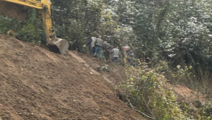 Trabzon'da alt yapı çalışması sırasında göçük: 3 işçi toprak altında kaldı