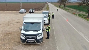 AMASYA’DA 145 ARAÇ VE 69 SÜRÜCÜ TRAFİKTEN MEN EDİLDİ 