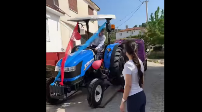 İLK KAZANDIĞI PARA İLE BABASINA TRAKTÖR ALDI.!