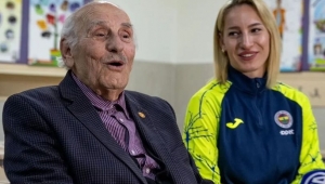 GİZEM ÖRGE 2 YIL DAHA FENERBAHÇE'DE