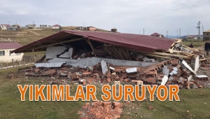 Ordu'nun Kumru Belediyesi yaylada hayvancılık yapan vatandaşların barakalarını yıkmış...