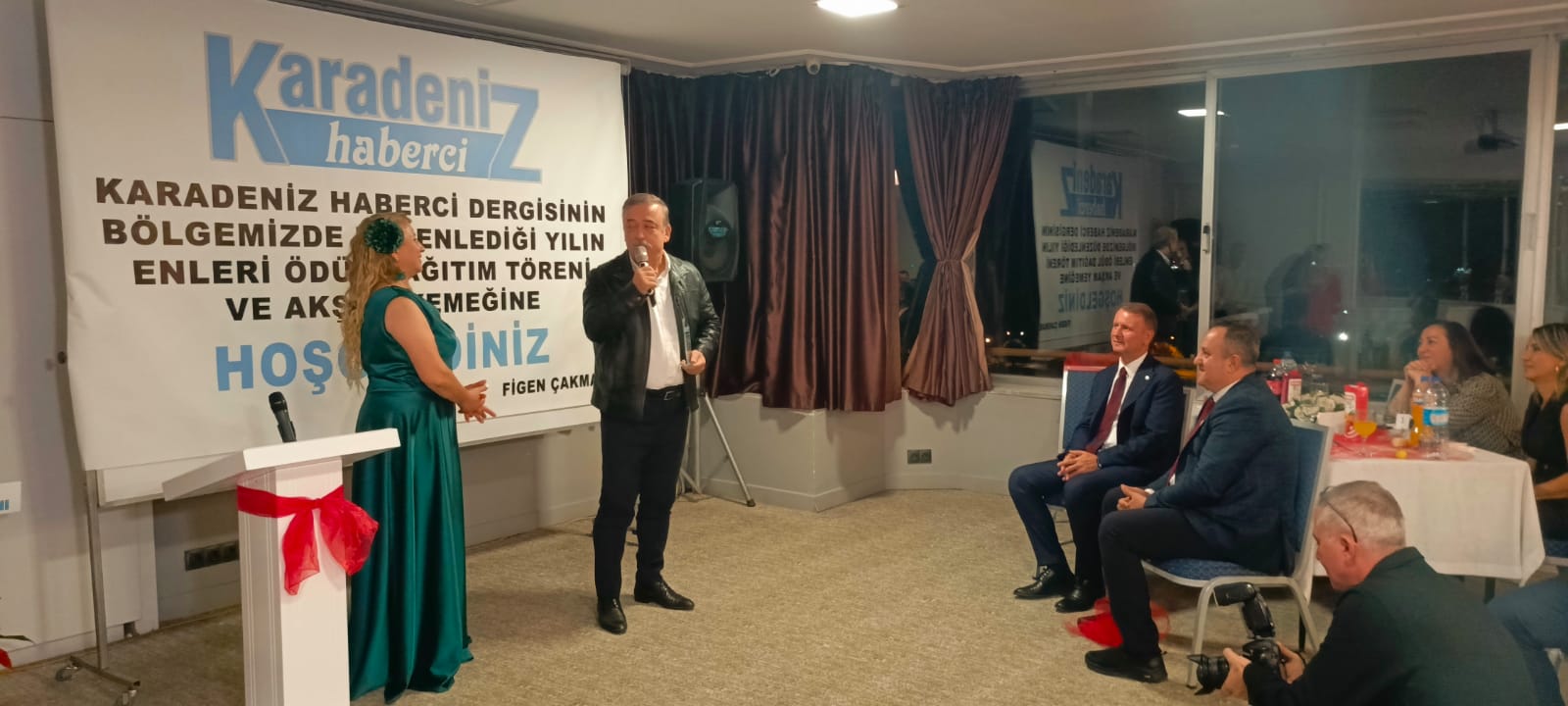 KARADENİZ BÖLGESİ'NDEKİ YILIN EN'LERİ ÖDÜL DAĞITIM GECESİNE BÜYÜK İLGİ GÖSTERİLDİ