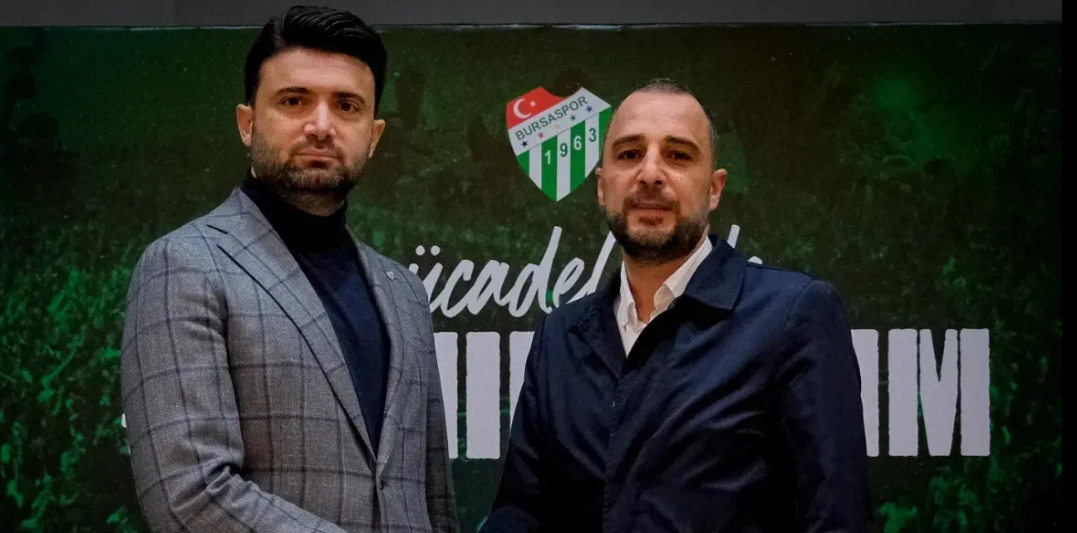 Bursaspor Kulübü Batalla'dan sonra teknik direktörlük koltuğuna Adem Çağlayan'ı getirdi.