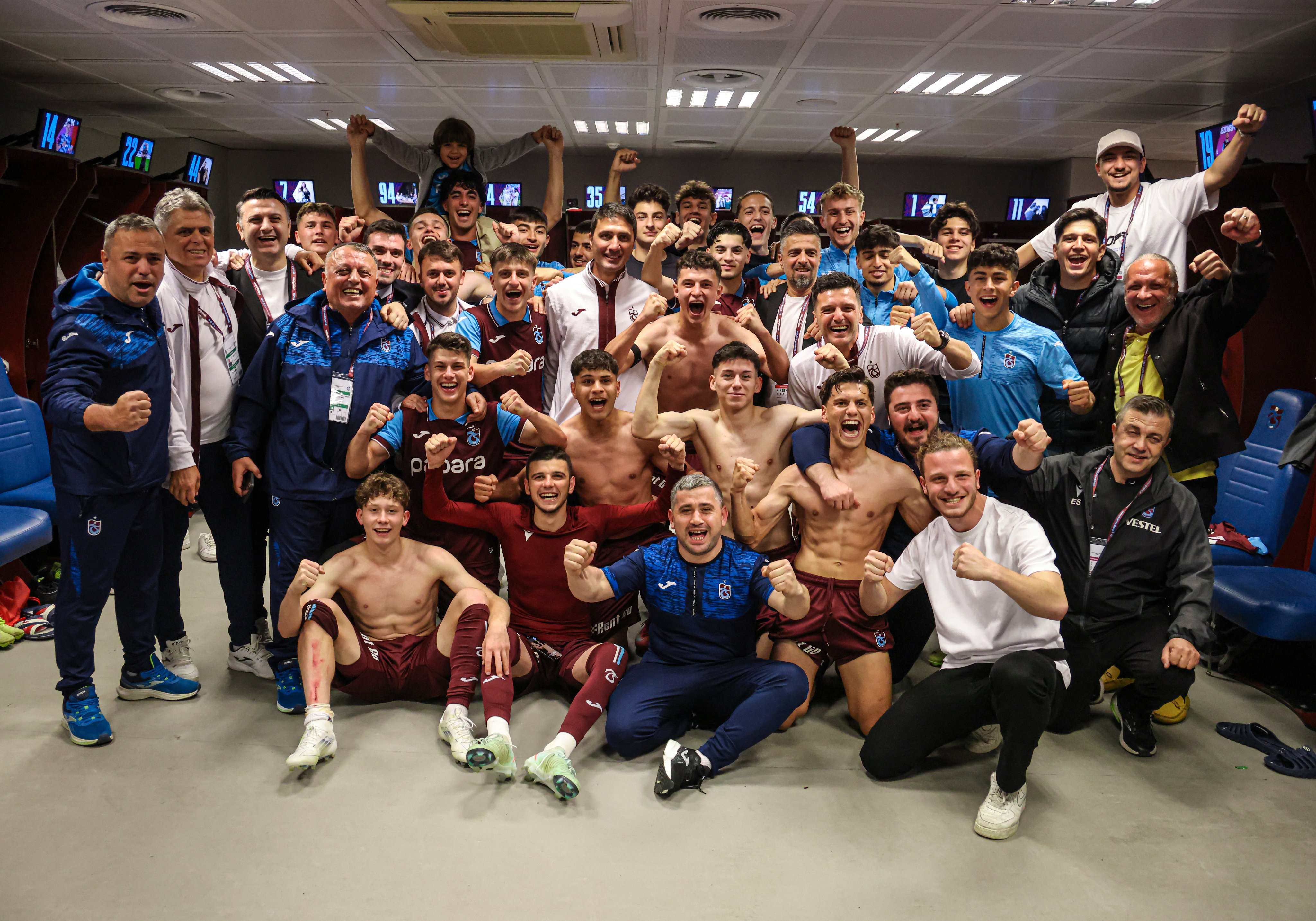 Trabzonspor, UEFA Gençlik Ligi'nde YARI FİNALDE! 