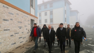 Vali Erol, Aybastı Afet Konutlarında İncelemede Bulundu