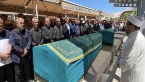 Baba ve Oğul Aynı Mezara Defnedildi